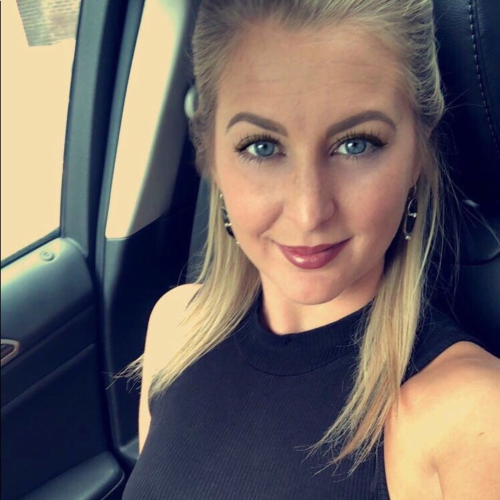 Meet your Posher, Amber